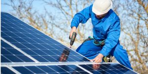 Installation Maintenance Panneaux Solaires Photovoltaïques à Sasnieres